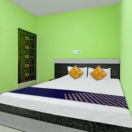Spot On B R Comforts Krs Back Water Hotel Hosa Kannambādi Екстериор снимка